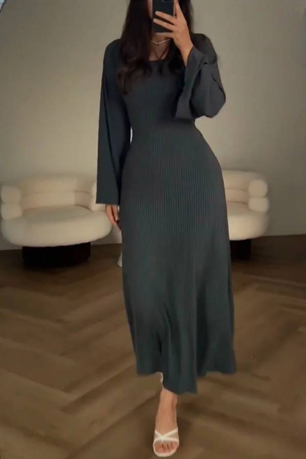 Alba® | Elegancka dzianinowa sukienka z wiązanym paskiem