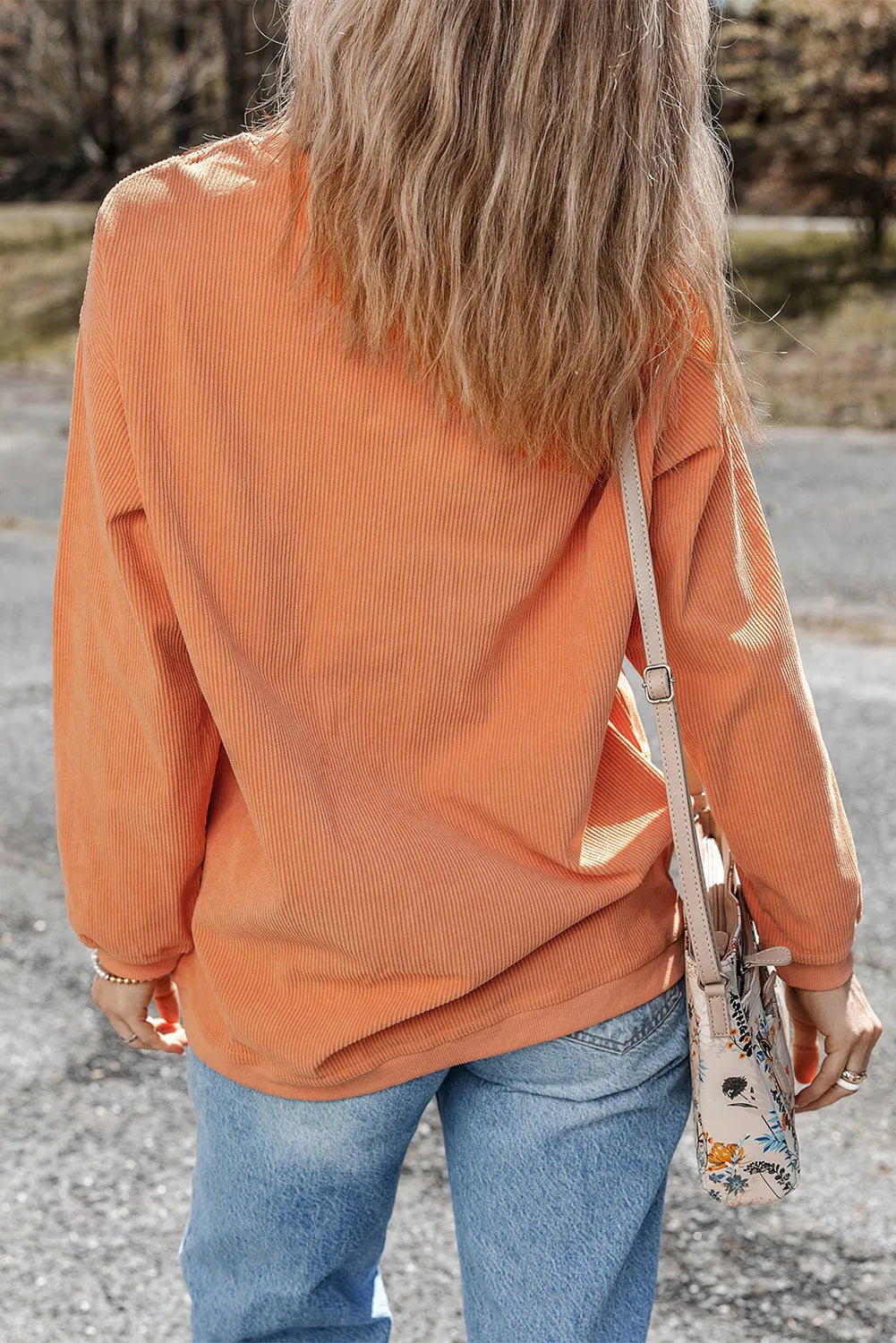 Milena® | Bluza z długim rękawem i grafiką w kształcie litery