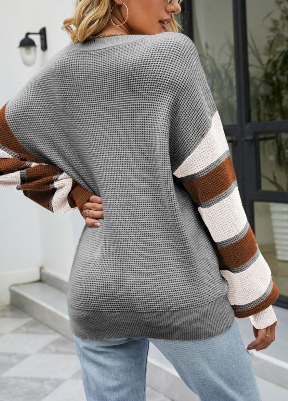 Alba® | Damski sweter zapinany na guziki w bloki kolorystyczne