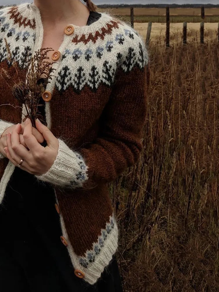 Ainara® | Ciepły islandzki sweter w stylu vintage zapinany na guziki