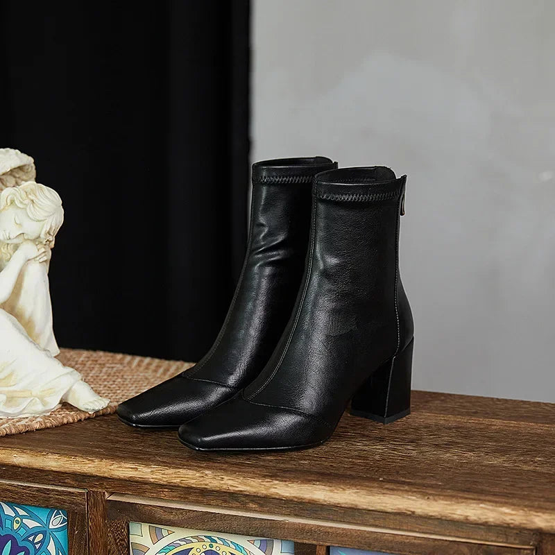 Adelaida® | Minimalistyczne, skórzane botki za kostkę