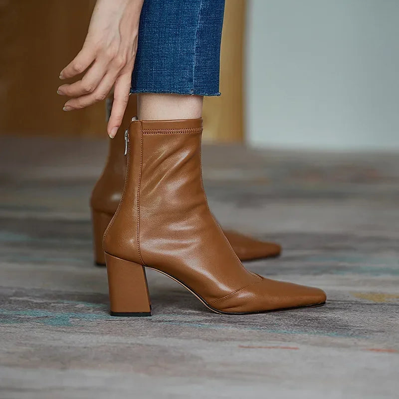 Adelaida® | Minimalistyczne, skórzane botki za kostkę