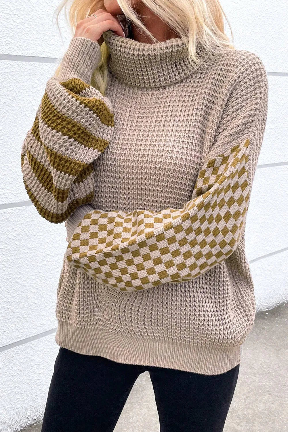 Agnieszka® | Sweter z golfem w kratkę i długimi rękawami