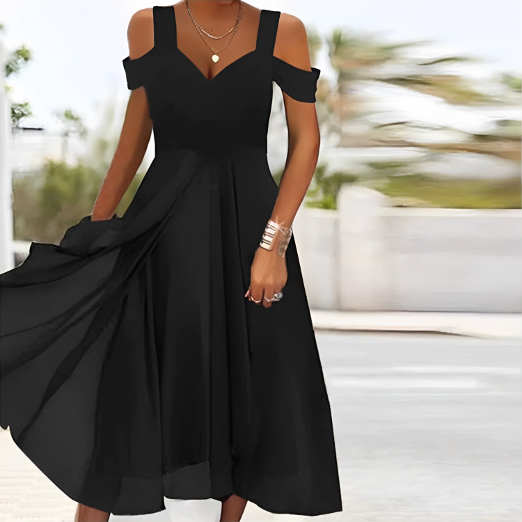 Czarna sukienka midi z gładkim paskiem