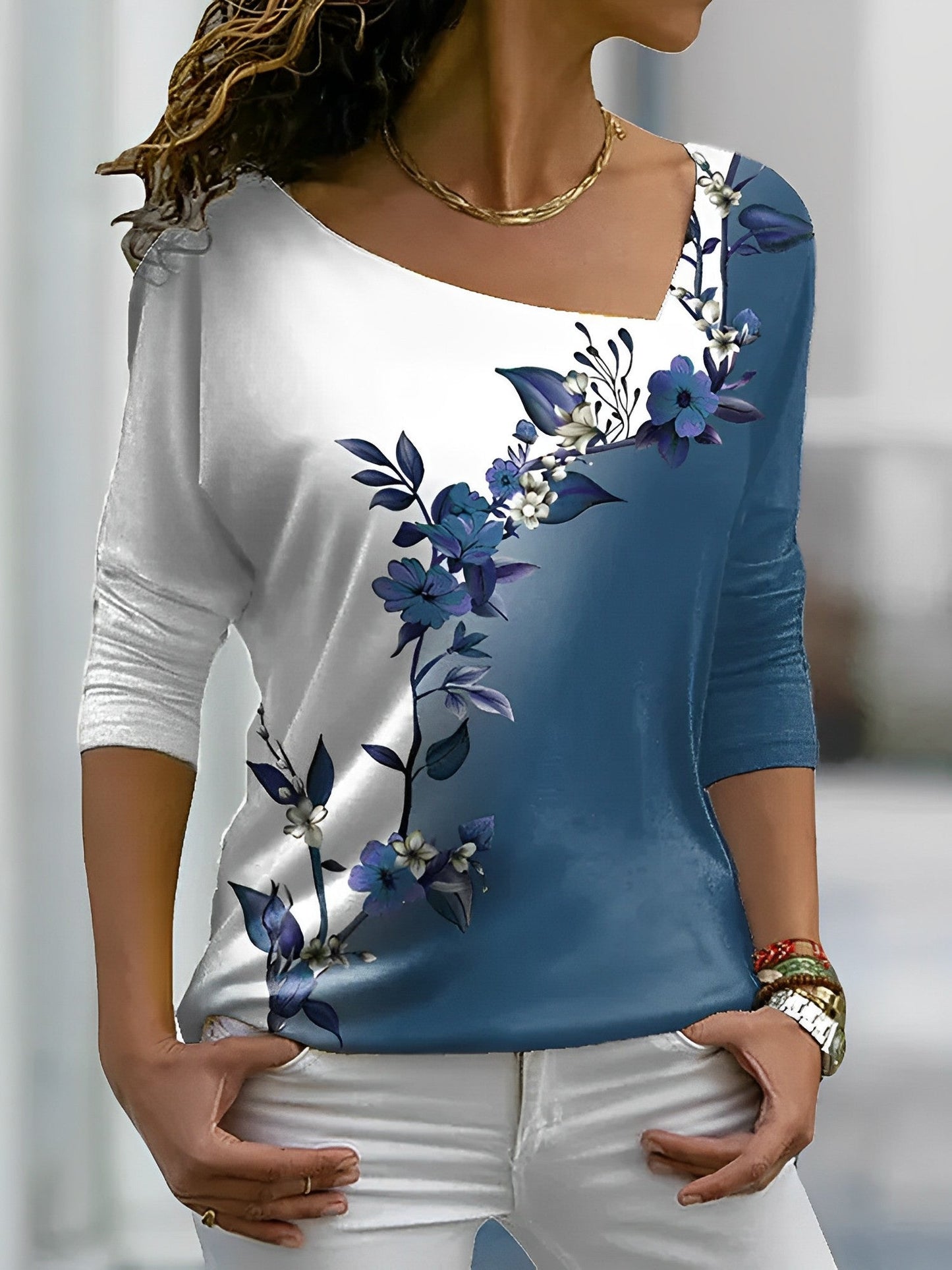 T-shirt artystyczny w kontrastowe kolory