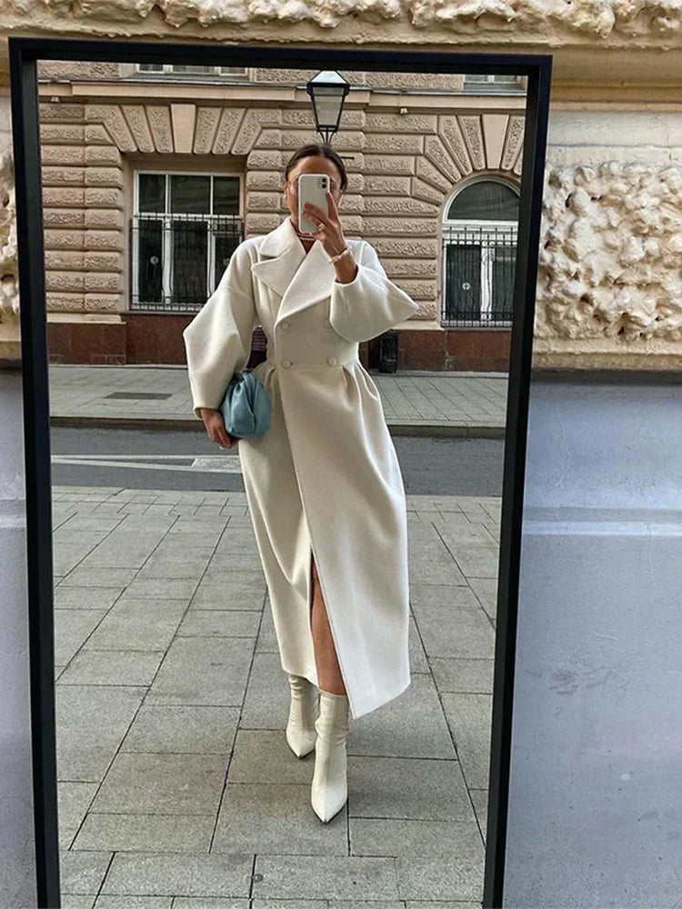 Mercedes® | Stylowy i ciepły płaszcz zimowy