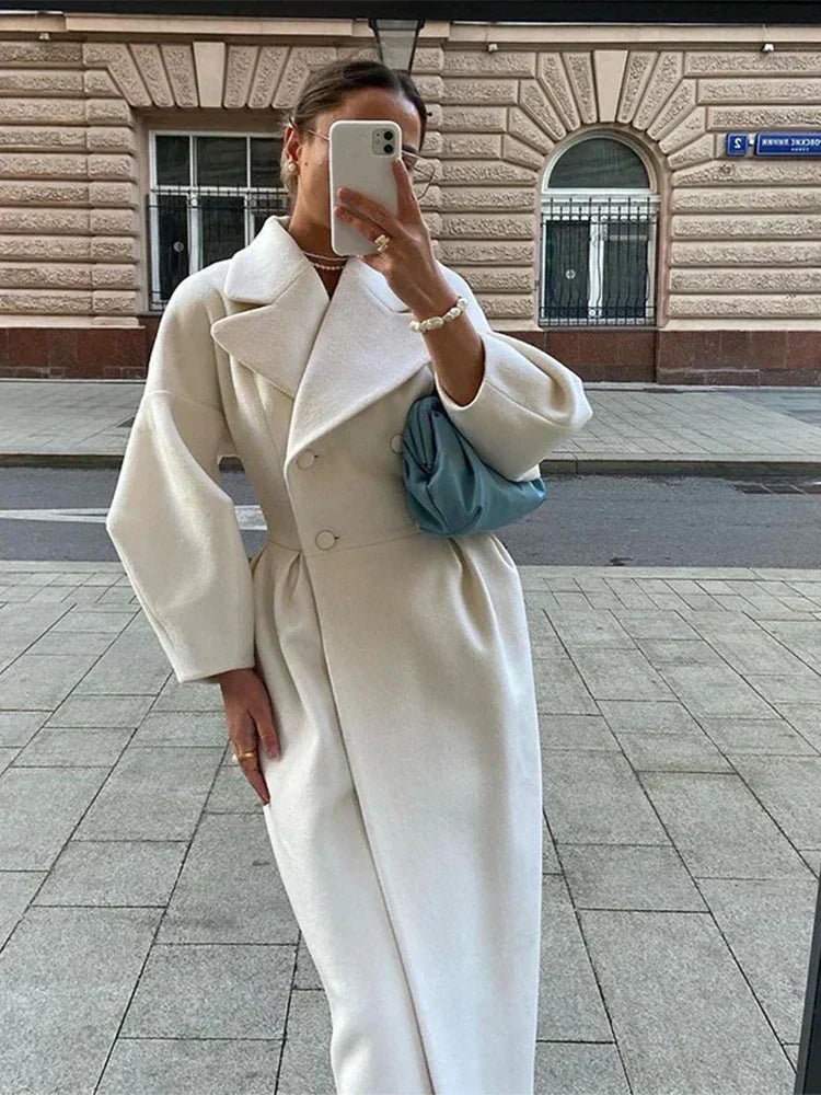Mercedes® | Stylowy i ciepły płaszcz zimowy