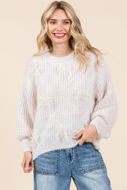 Melina® | Gruby sweter z dzianiny z haftowaną kokardką