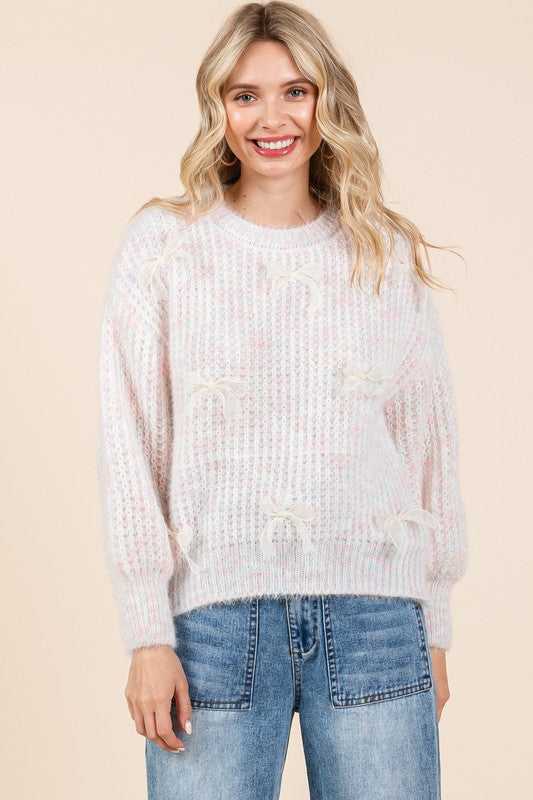 Melina® | Gruby sweter z dzianiny z haftowaną kokardką