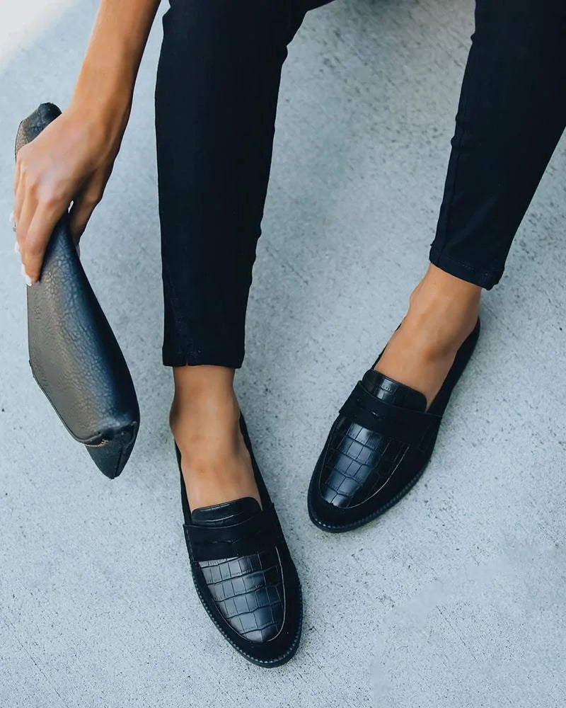 Adora® | Swobodne i stylowe ubranie ogólne