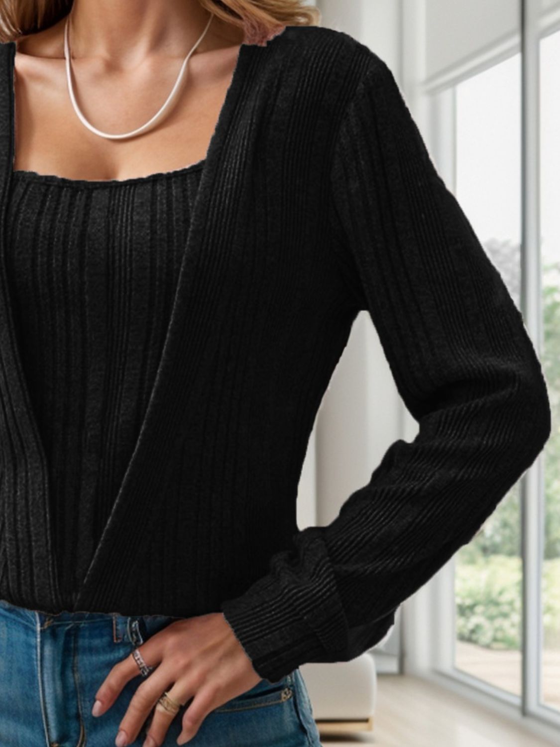 Milena® | T-shirt z długim rękawem i kwadratowym dekoltem