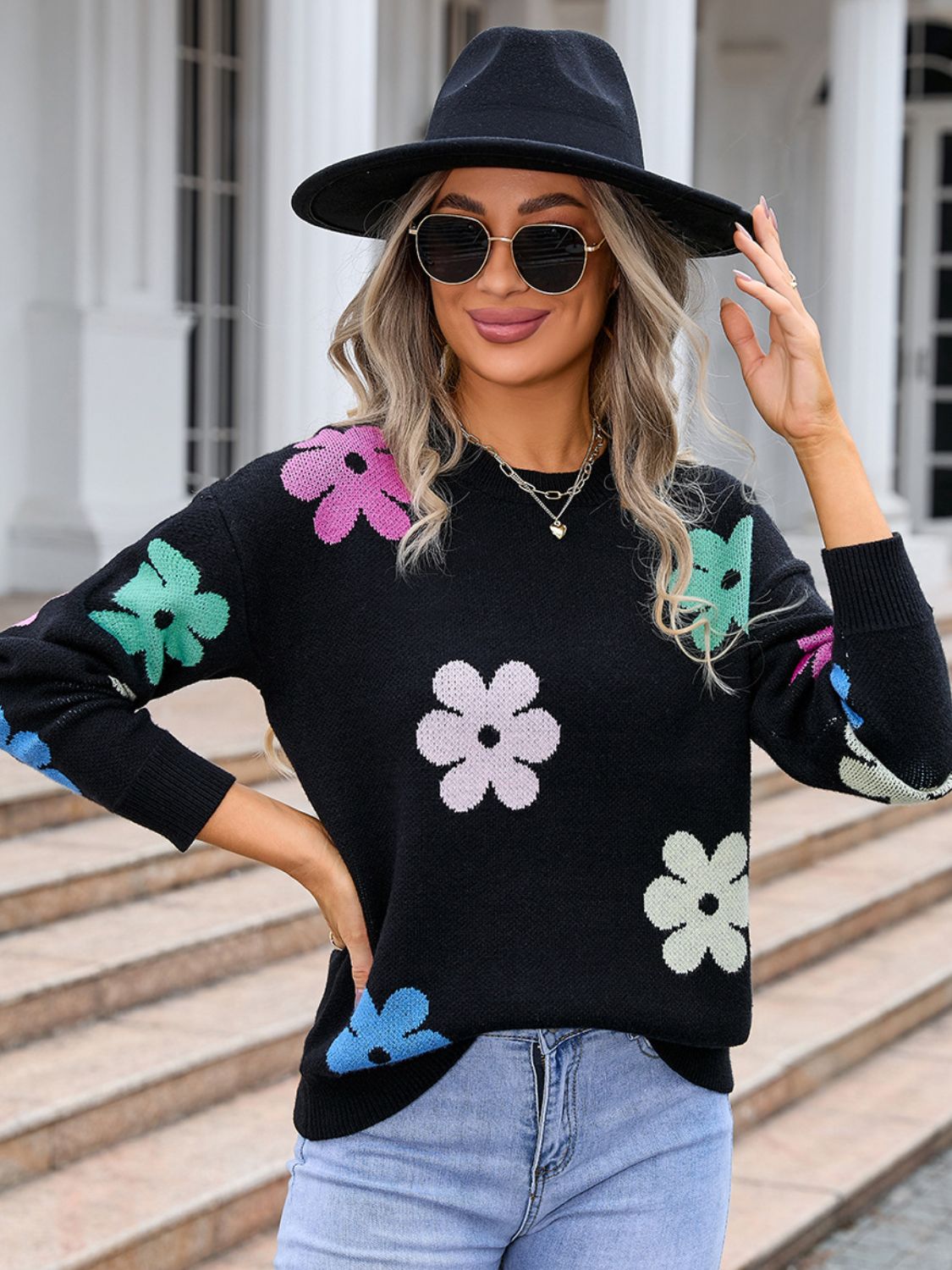 Aitana® | Sweter z długim rękawem i kwiatowym dekoltem