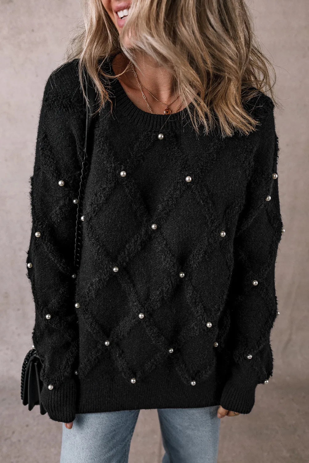 Adina® | Sweter z długim rękawem i okrągłym dekoltem z perłowymi detalami