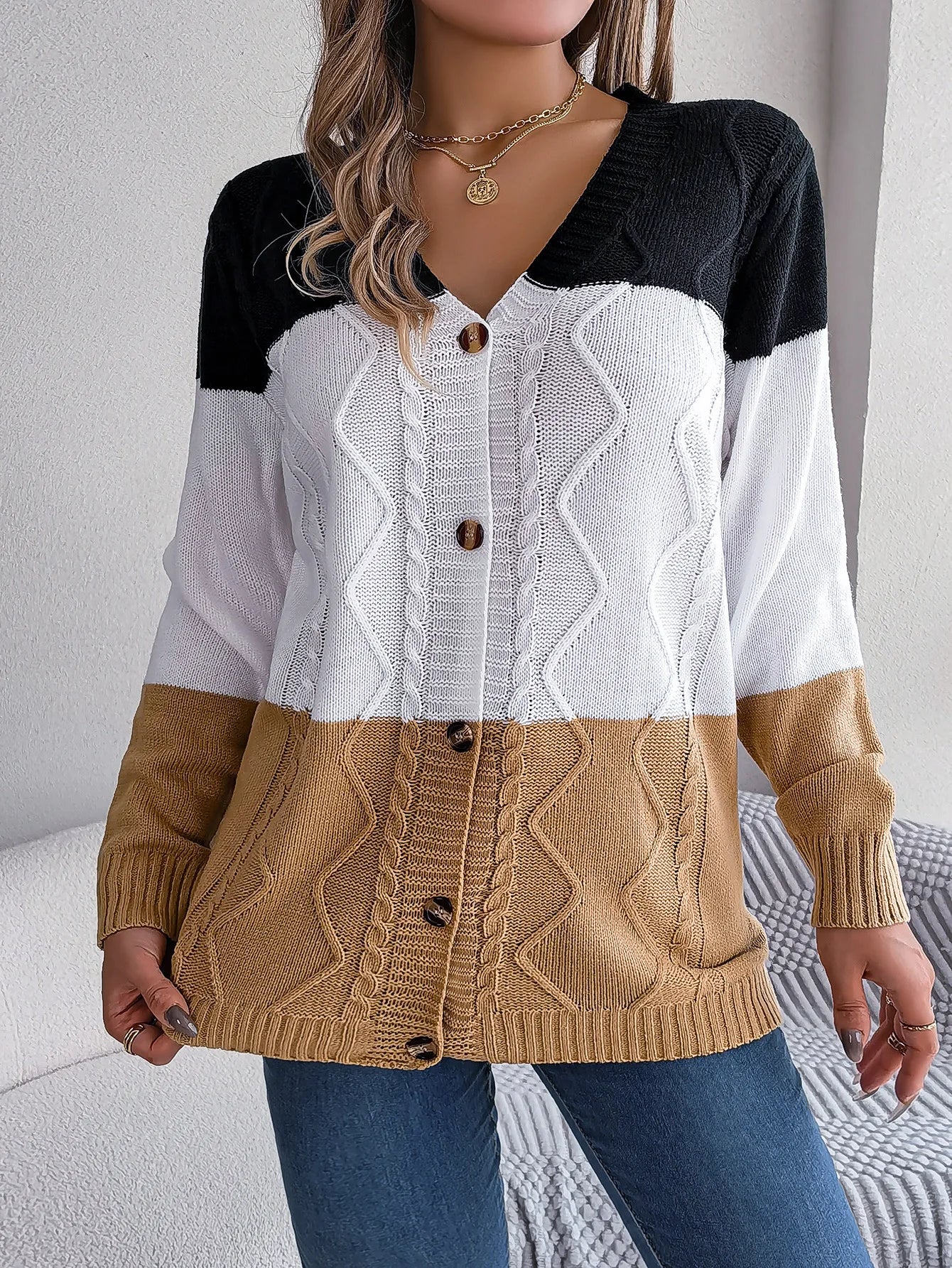 Brenda® | Nieskomplikowana i modna zimowa kurtka