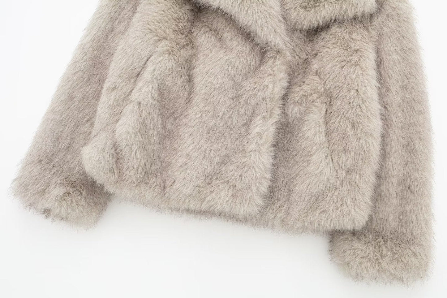 Alba® | Elegancka kurtka ze sztucznego futra