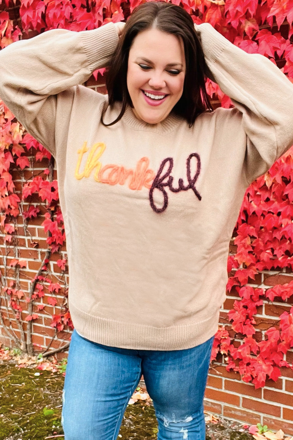 Aida® | Feeling Thanksful – Sweter typu pop-up z błyszczącym haftem w kolorze taupe