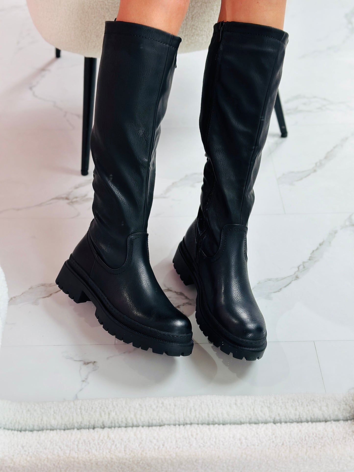 Ainsley® | Czarne wysokie buty