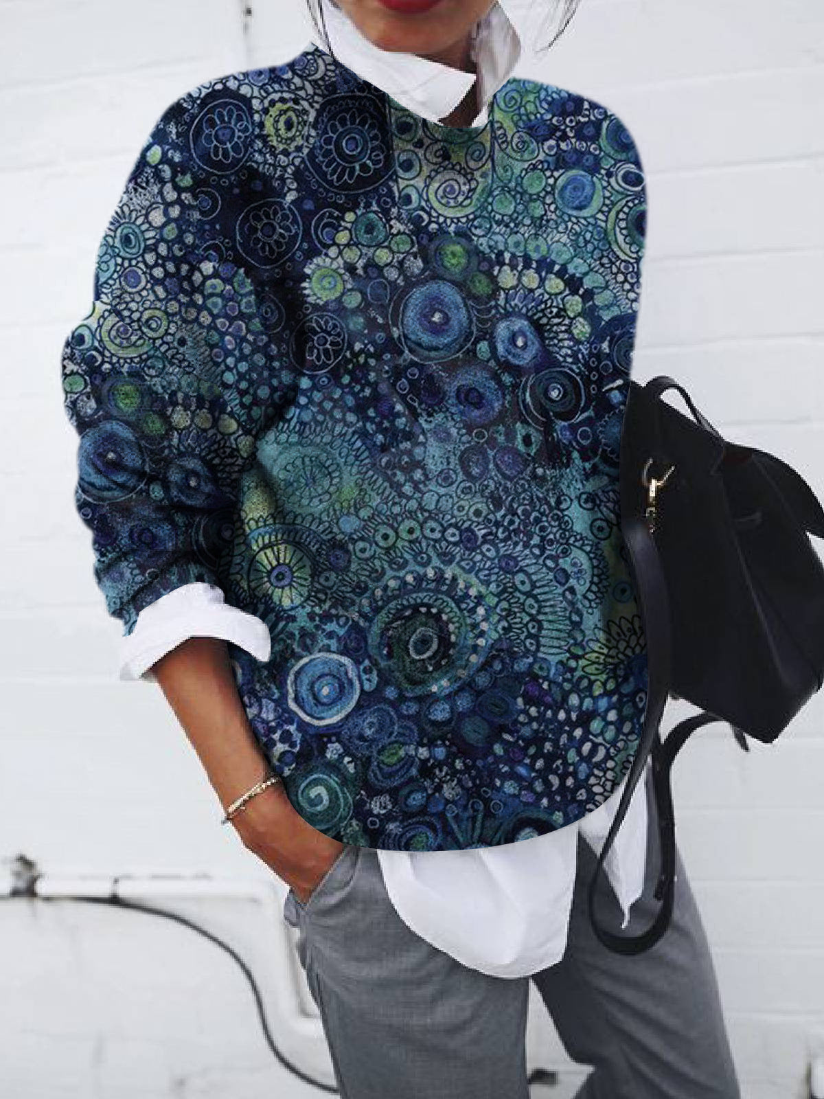 Ariadna® | Prosty i stylowy zimowy sweter
