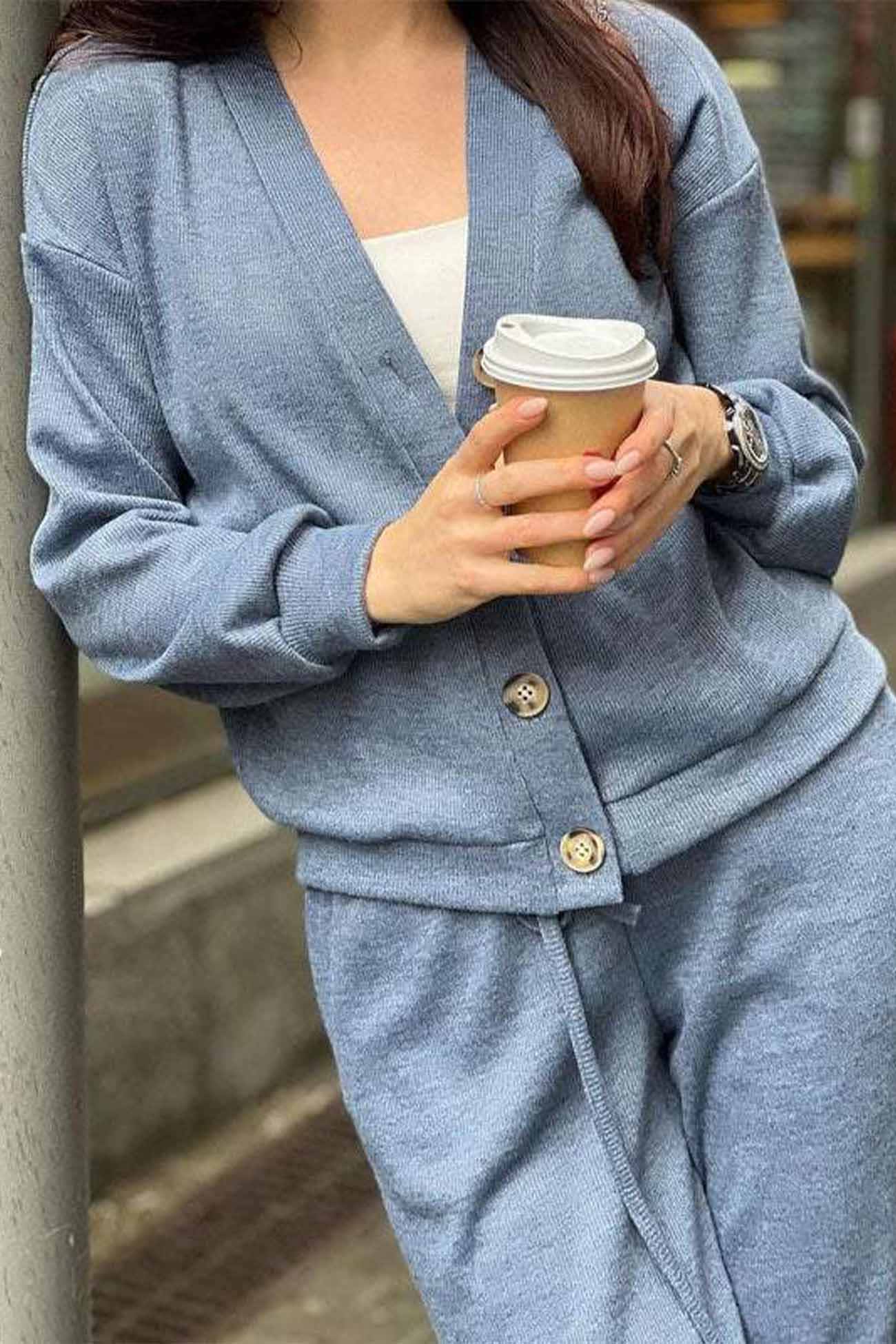 Alicja® | Komplet kardiganów w jednolitym kolorze, składający się z długich spodni i guzików
