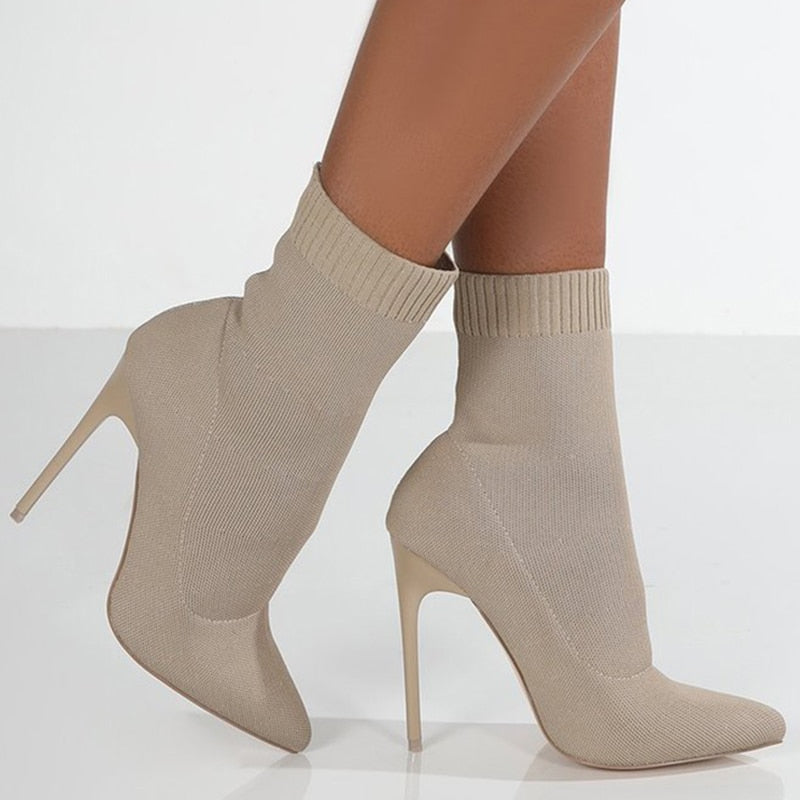Abigail® | Wszechstronne i zapewniające wsparcie buty ortopedyczne.