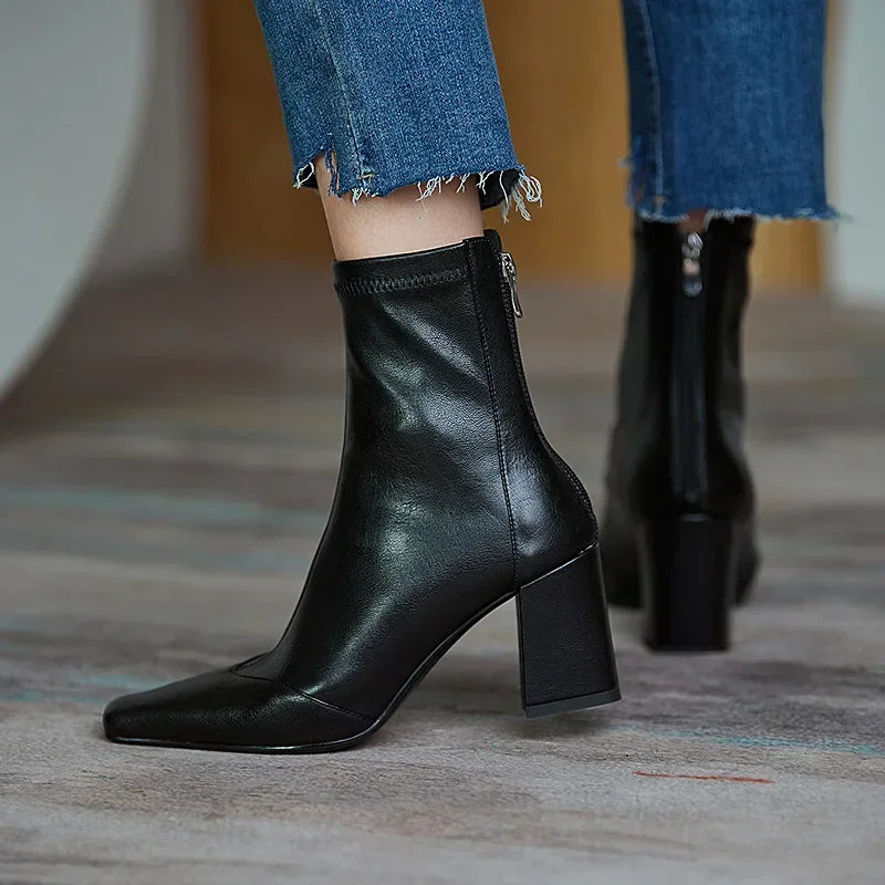 Adelaida® | Minimalistyczne, skórzane botki za kostkę
