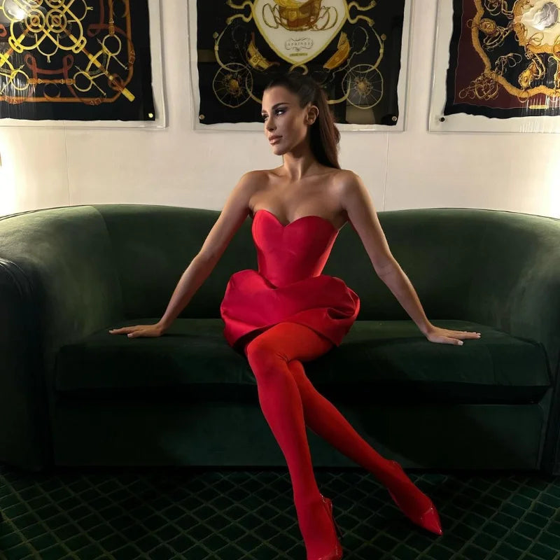 Aitana® | Sukienka imprezowa bez ramiączek w eleganckiej czerwieni