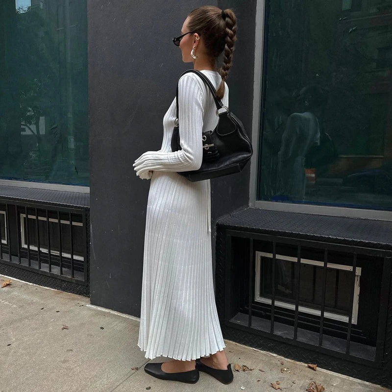 Mireya® | Dzianinowa sukienka maxi ze sznurowaniem