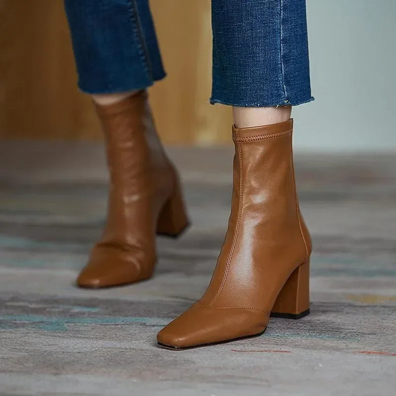 Adelaida® | Minimalistyczne, skórzane botki za kostkę