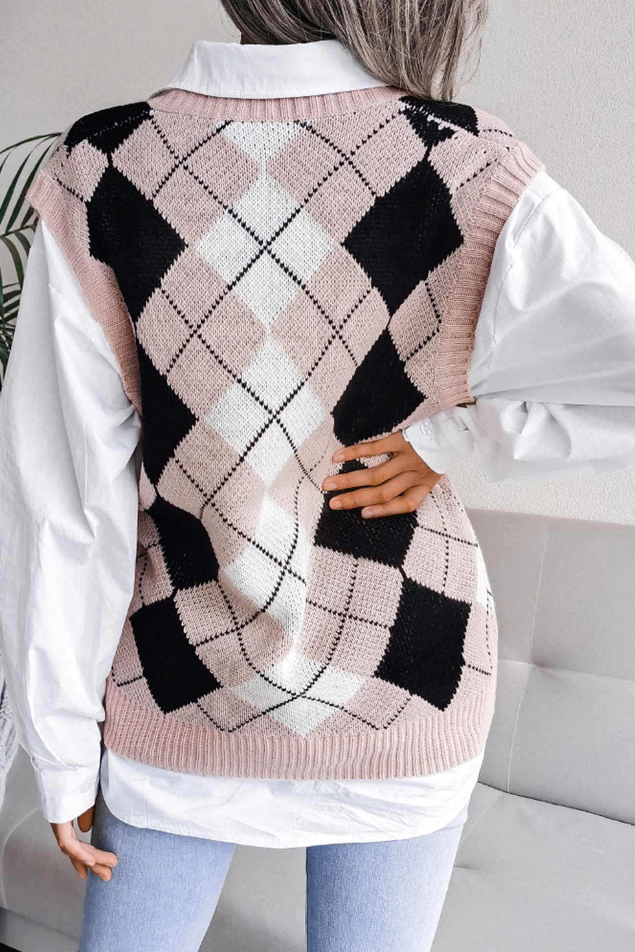 Milena® | Dzianinowy top w kratkę z dekoltem w kształcie litery V