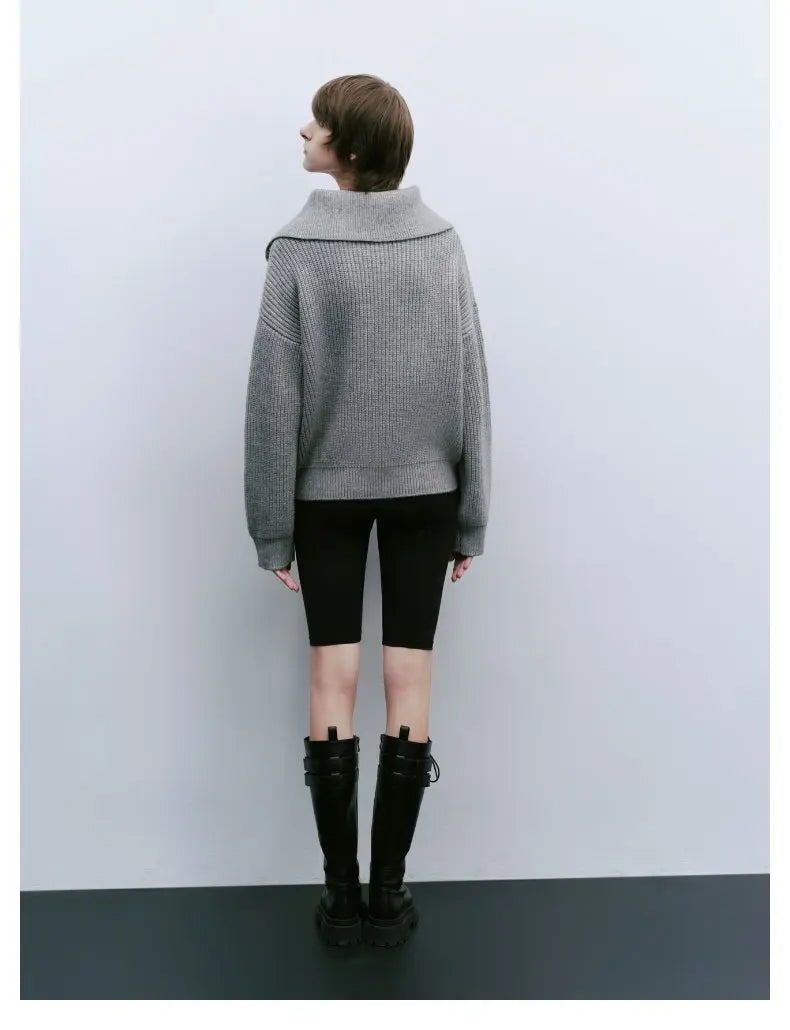 Alba® | Stylowy sweterek zapinany na luźny zamek