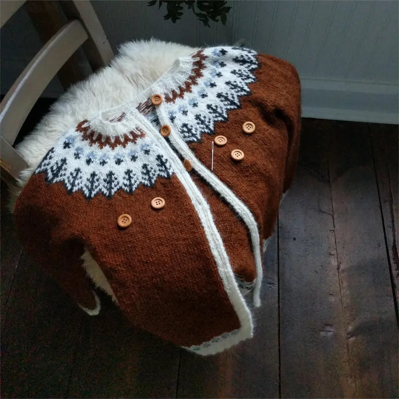 Ainara® | Ciepły islandzki sweter w stylu vintage zapinany na guziki