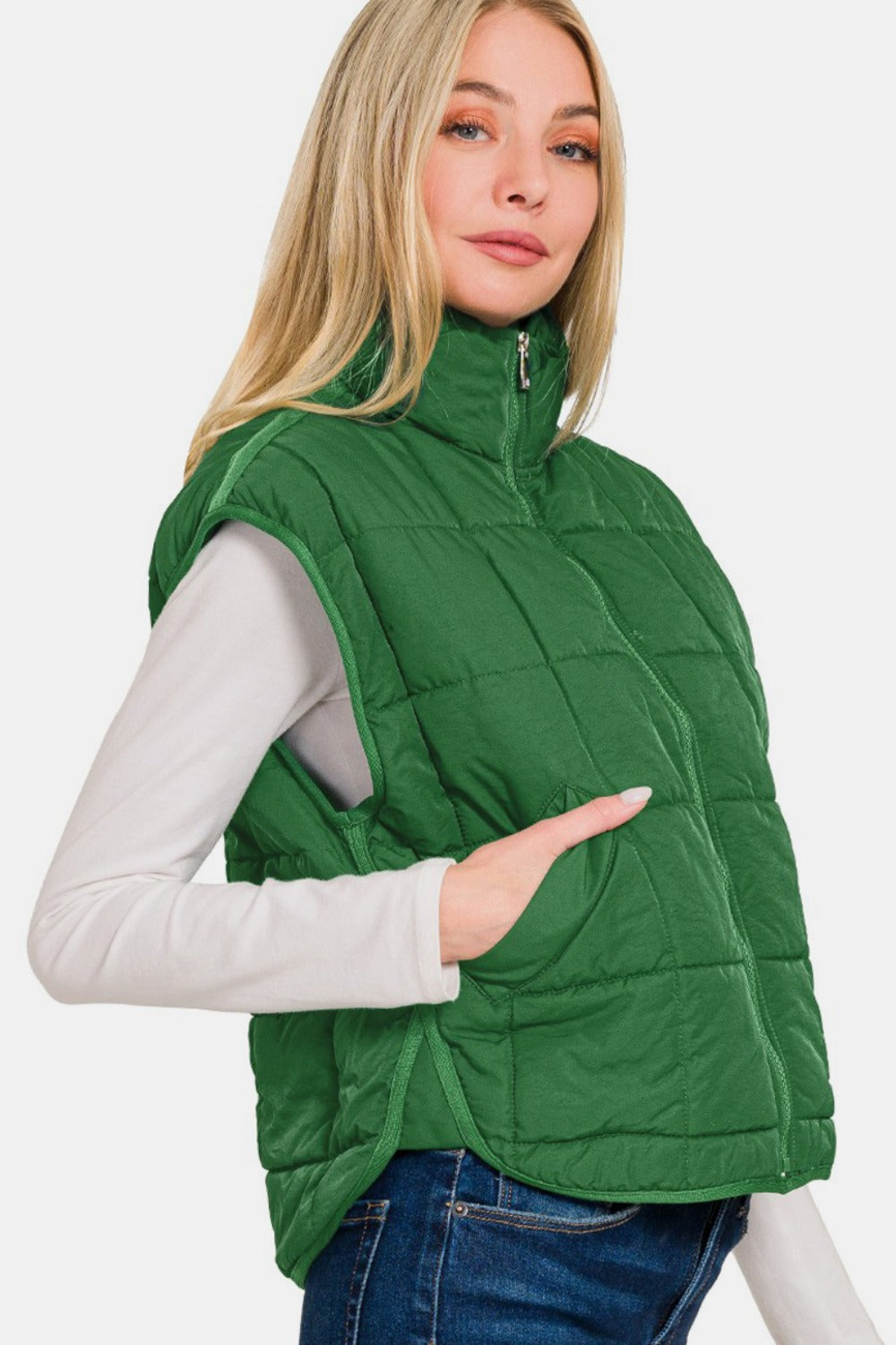 Alicja® | Krótka kamizelka puchowa Zenana z zamkiem i kieszeniami