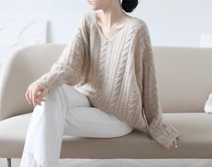 Maria – Prosty Sweter w Stylu vintage z Długim Rękawem i Dekoltem w Kształcie Litery V