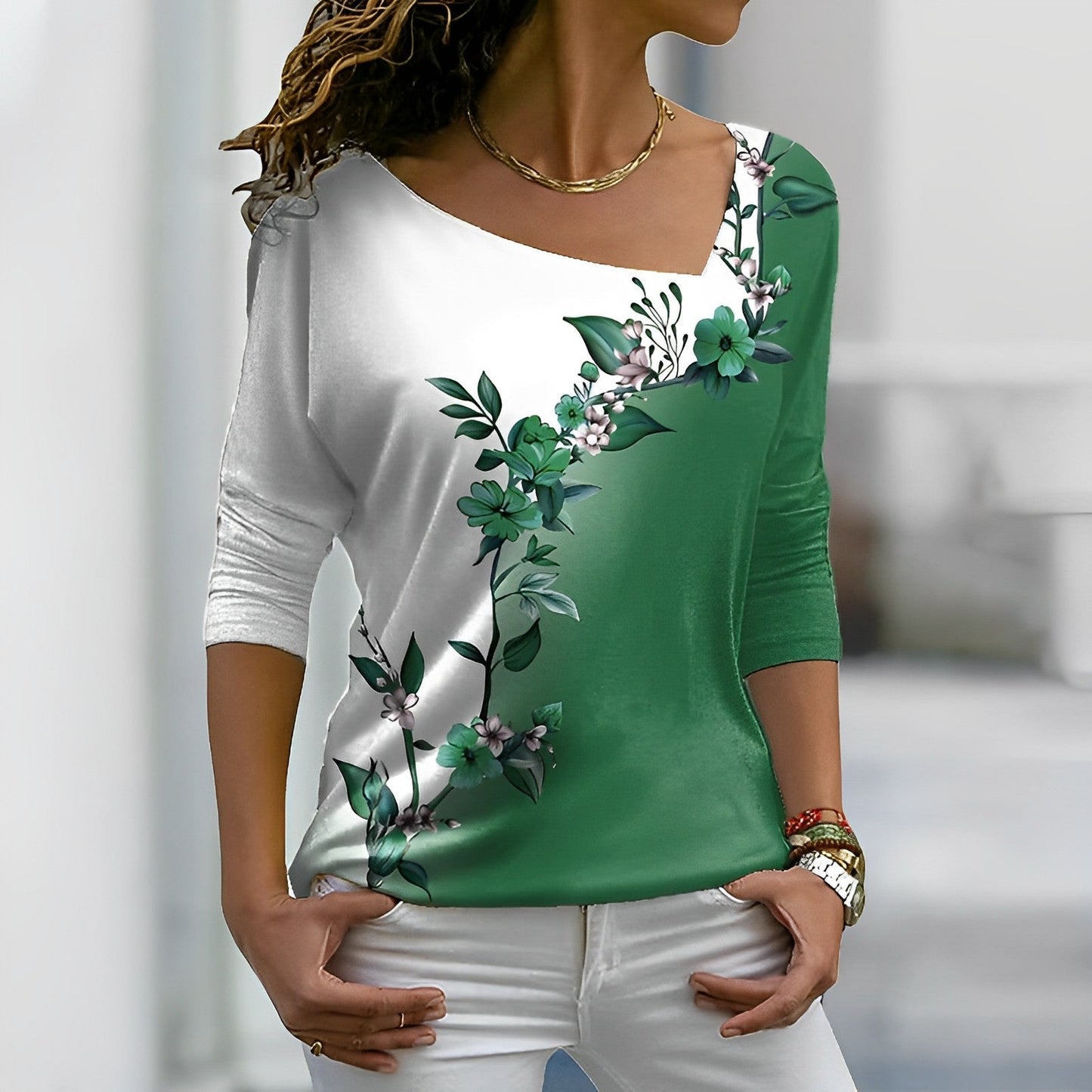 T-shirt artystyczny w kontrastowe kolory