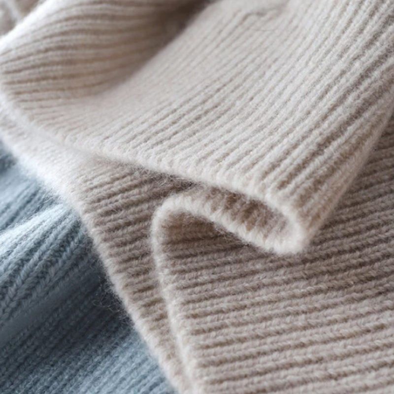 Kaszmirowy Sweter z Golfem Lucia