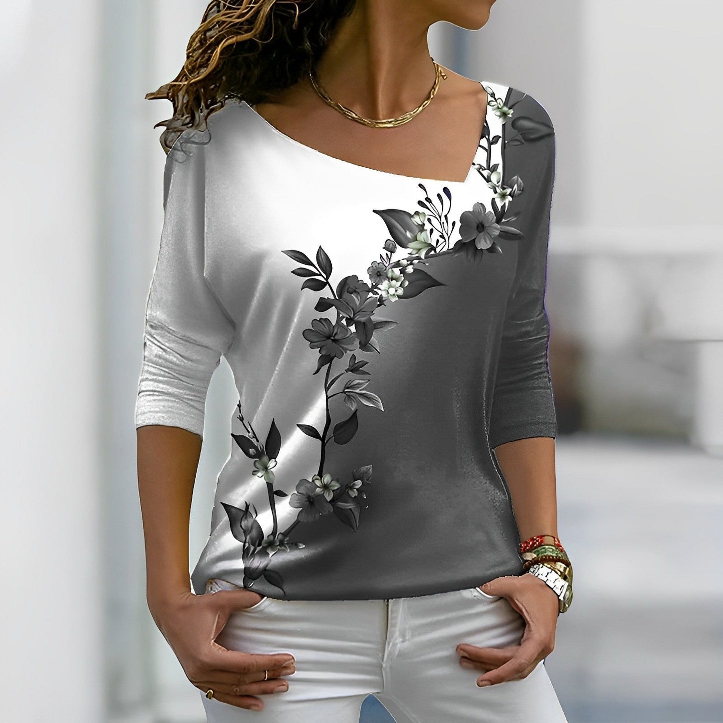 T-shirt artystyczny w kontrastowe kolory